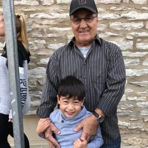 Meet your Posher, Louis